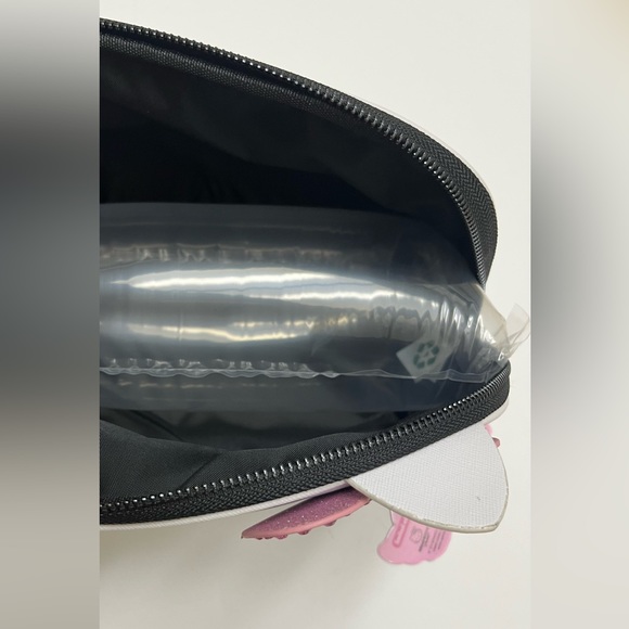 NWT 💖 HELLO KITTY Y2K Cutie Makeup Pouch - Picture 8 of 11